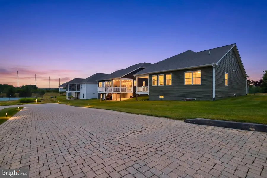2 Charles Dr, Gettysburg, PA 17325 - #2