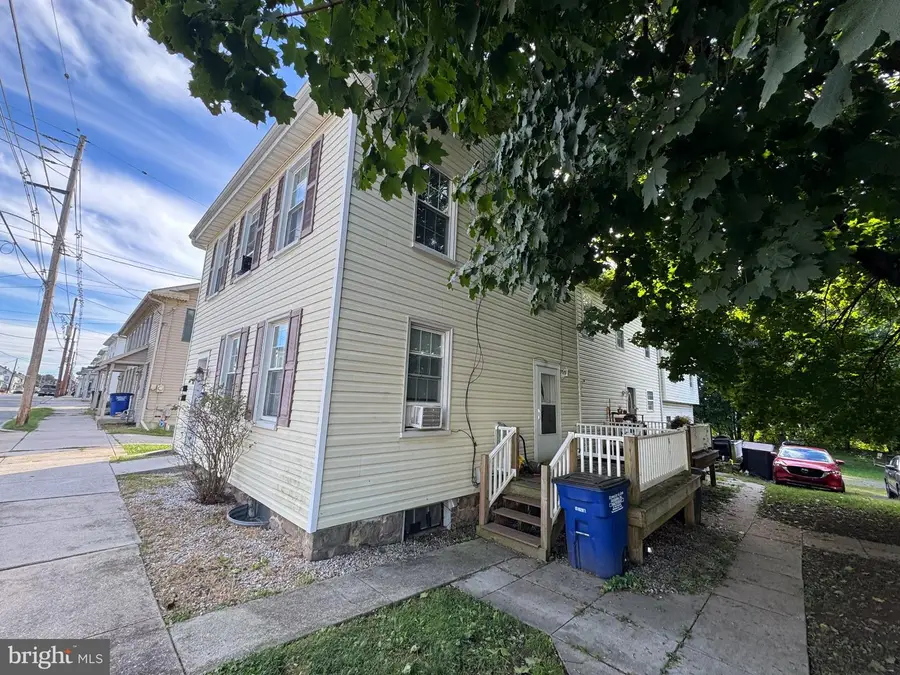 49 Lumber St, Littlestown, PA 17340 - #3