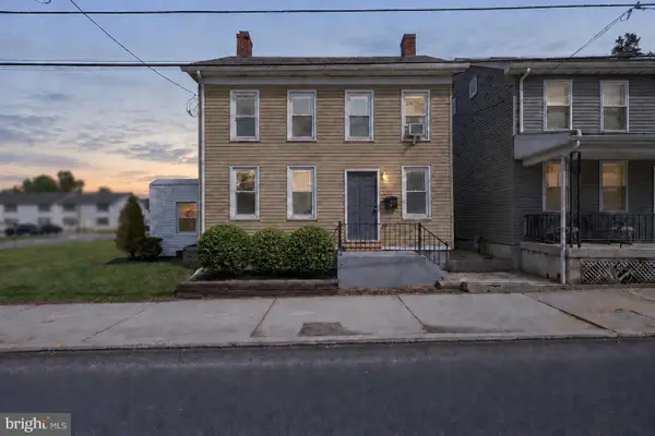 25 Main St, MCSHERRYSTOWN, PA 17344