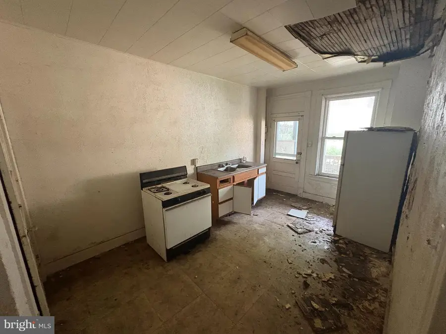 418 Middle Ave Ave, Wilmerding, PA 15148 - #3