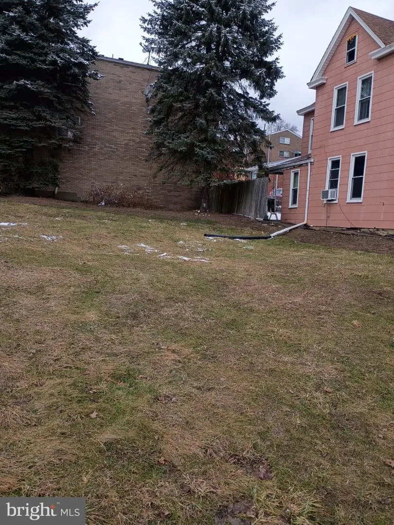 900 Josephine St, East McKeesport, PA 15035 - #1