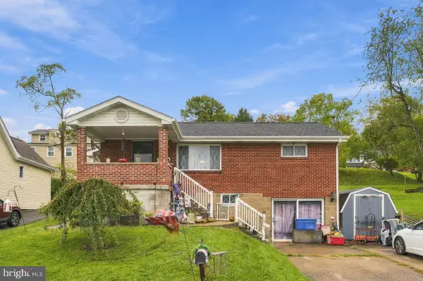 309 Spring St, OAKDALE, PA 15071