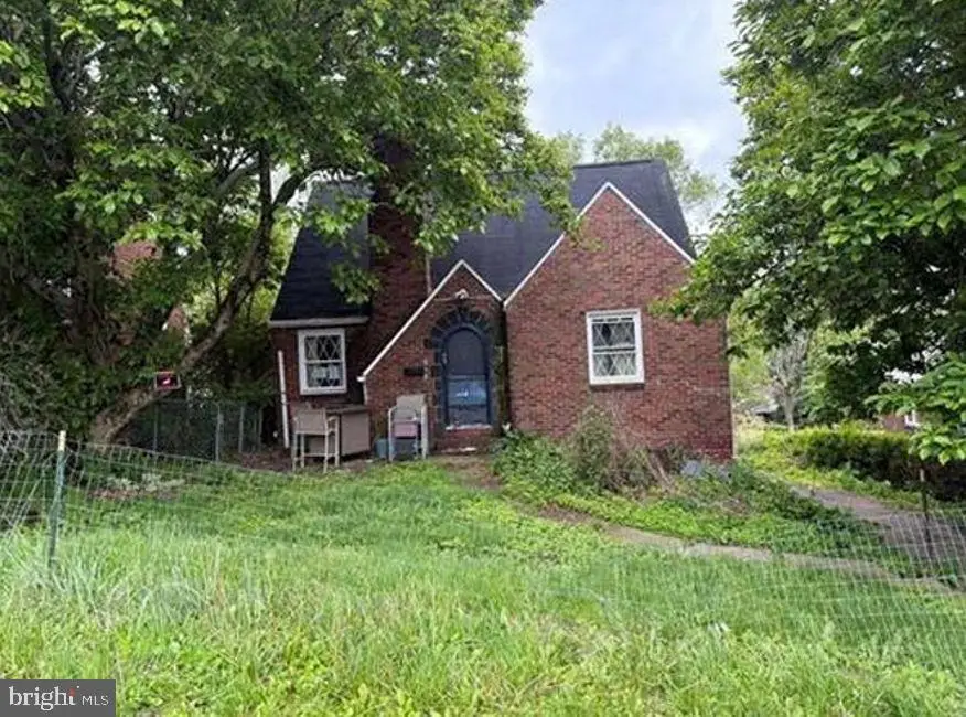 612 Corbin St, West Mifflin, PA 15122 - #1