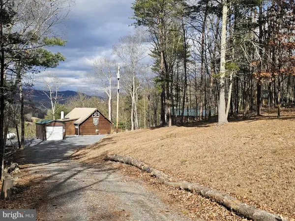 211 Martin Rd, ARTEMAS, PA 17211