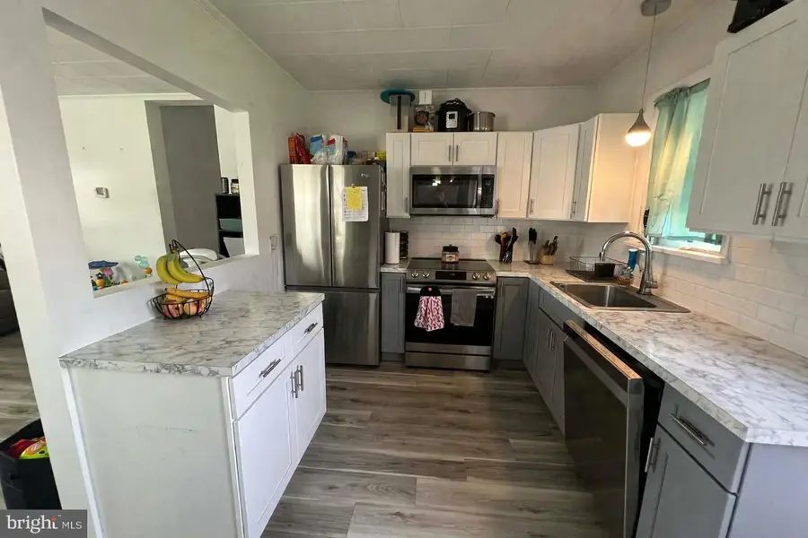 1040 Spring St N, Everett, PA 15537 - #3