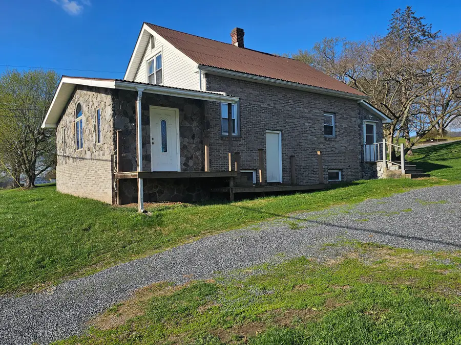 1967 Hyndman Rd, Hyndman, PA 15545 - #2