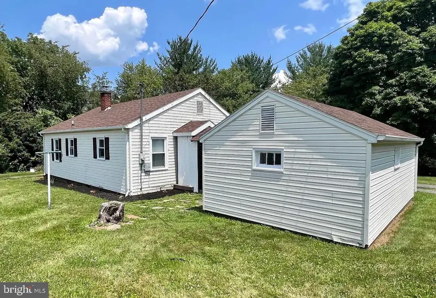 123 Firehouse Rd, Breezewood, PA 15533 - #3