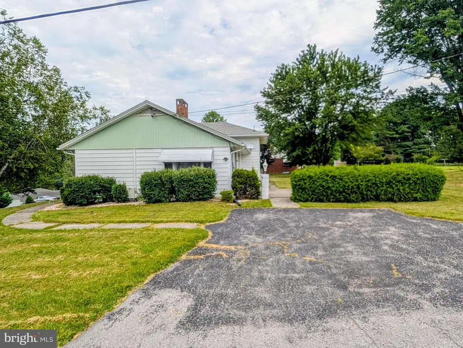 155 Summit St, Everett, PA 15537 - #2