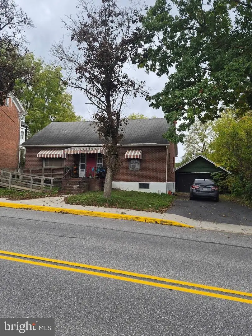 434 W Pitt St, Bedford, PA 15522 - #2