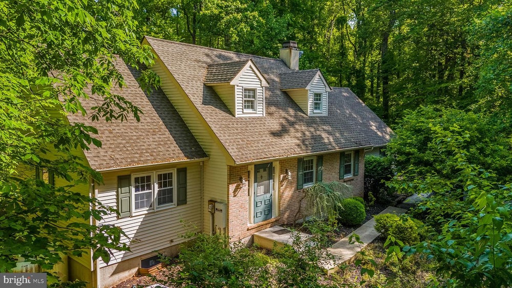 1207 Buck Hollow Rd, MOHNTON, PA 19540 BHGRE