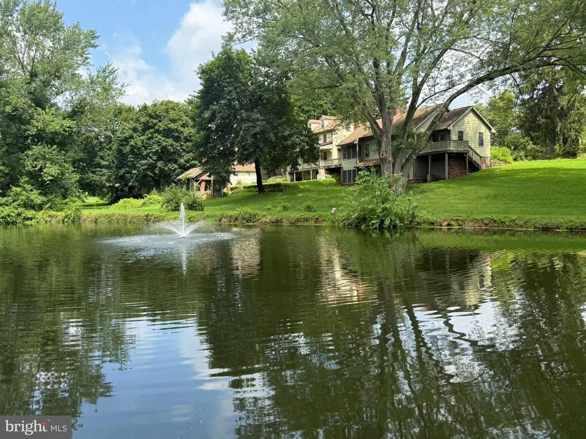 322 Kurtz Mill Rd, Mohnton, PA 19540 - Image #1