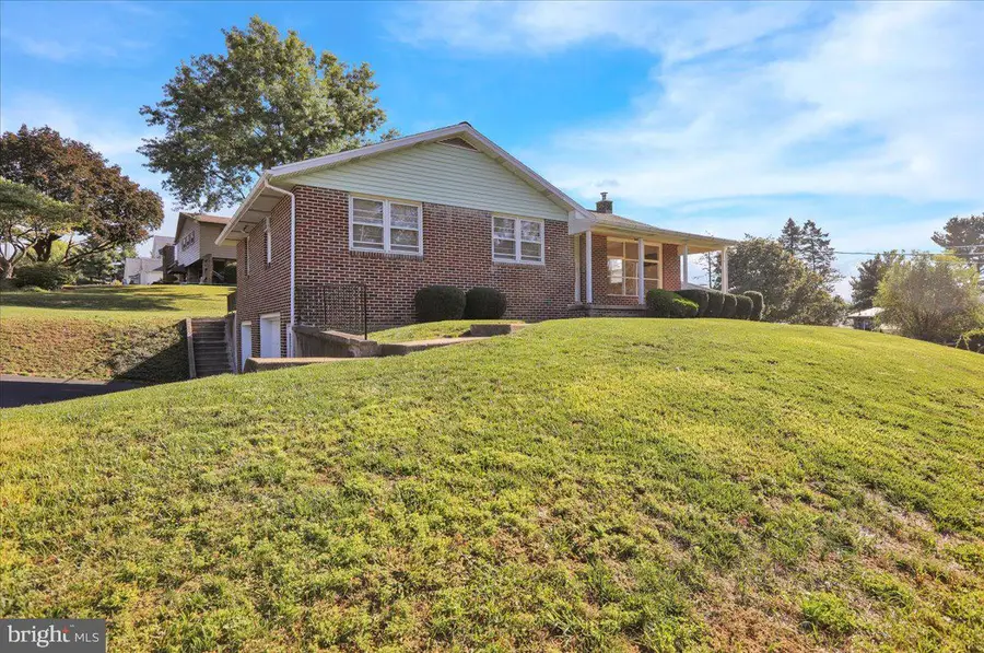 1030 Chestnut St, Leesport, PA 19533 - Image #2