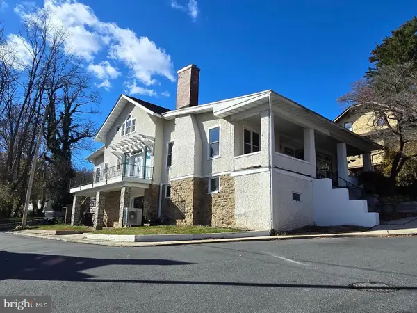 8 S Los Robles Ct, READING, PA 19606