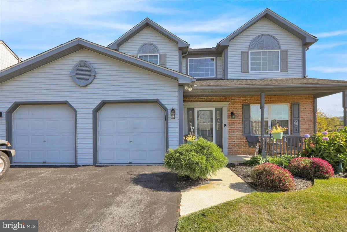 24 Brookfield Dr, Fleetwood, PA 19522 - #1