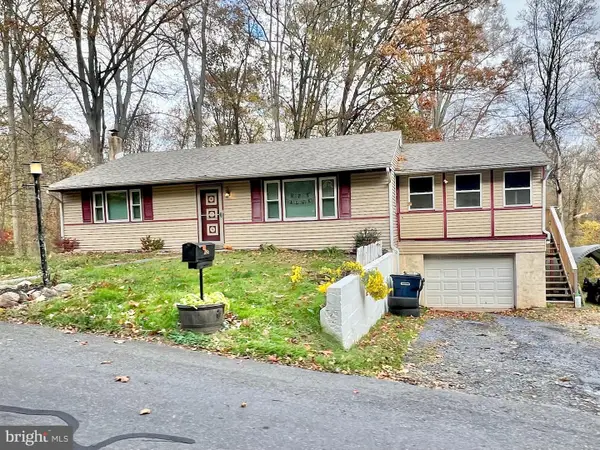 385 Sycamore Rd, DOUGLASSVILLE, PA 19518