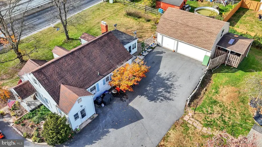 6221 W Perkiomen Ave, Birdsboro, PA 19508 - Image #2