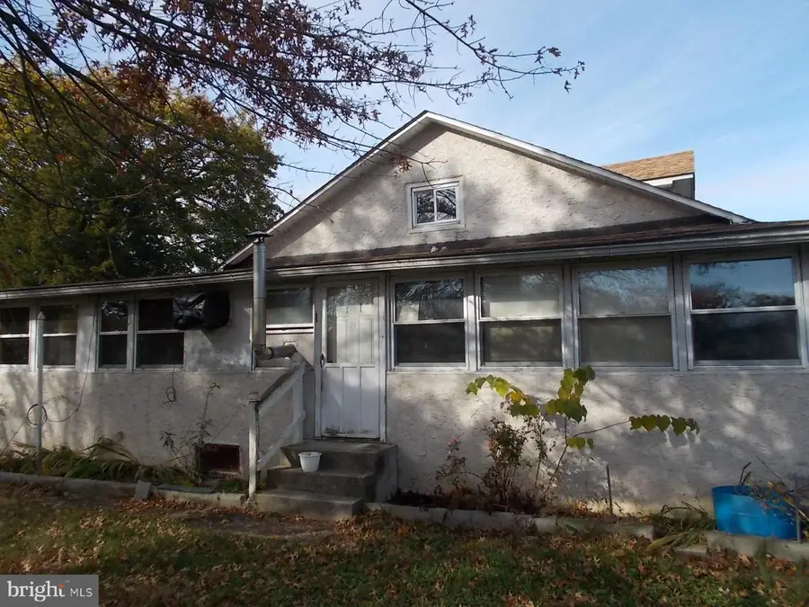 24 4th St, Douglassville, PA 19518 - Image #3