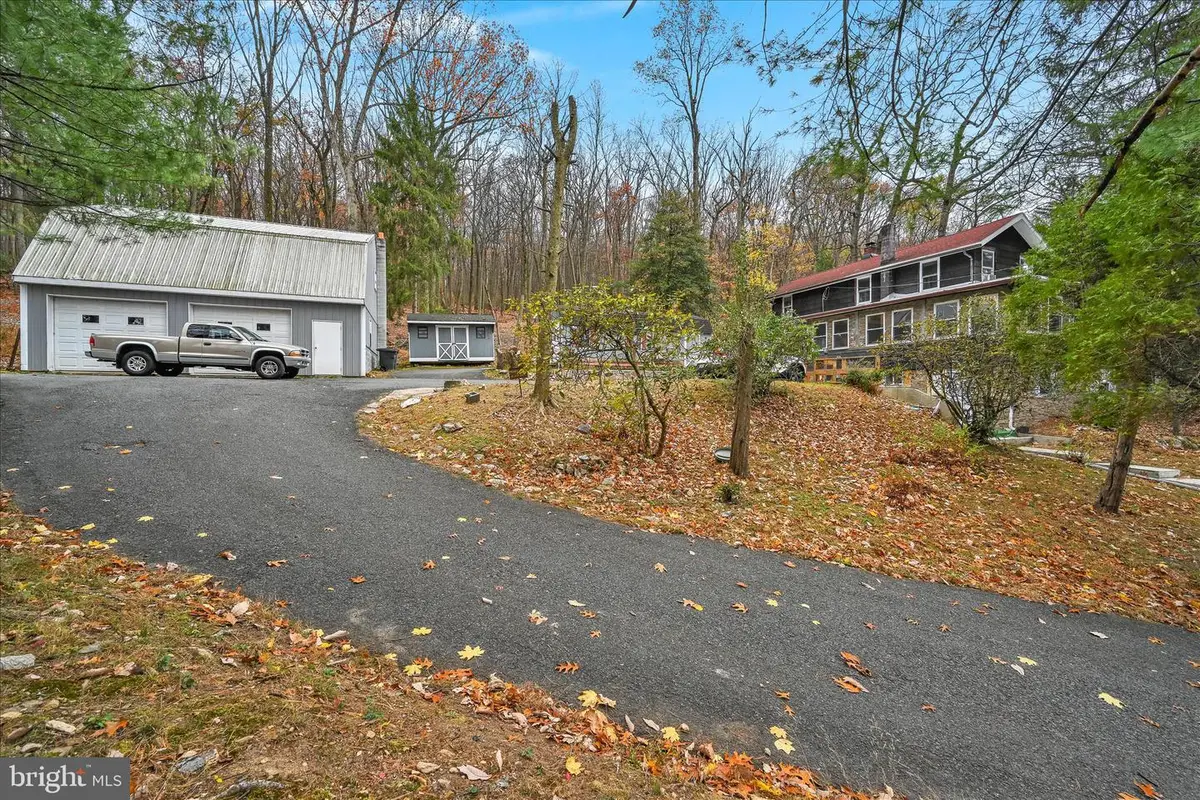 2460 Grandview Ave, Reading, PA 19606 - Image #1