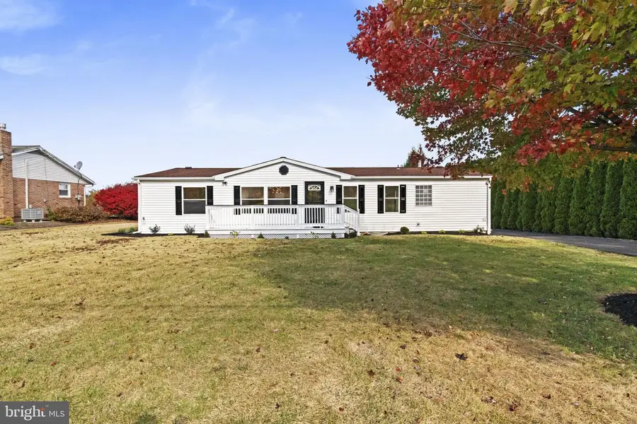 2337 Brownsville Rd, Robesonia, PA 19551 - Image #2