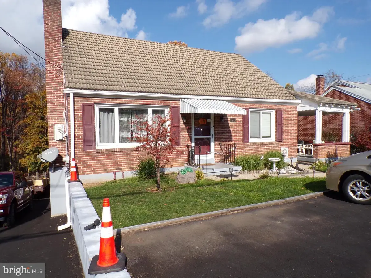 1615 Mount Laurel Rd, Temple, PA 19560 - Image #1