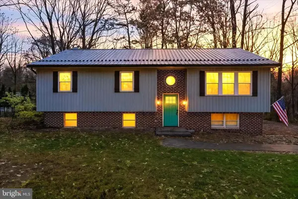 297 Oakbrook Dr, BIRDSBORO, PA 19508