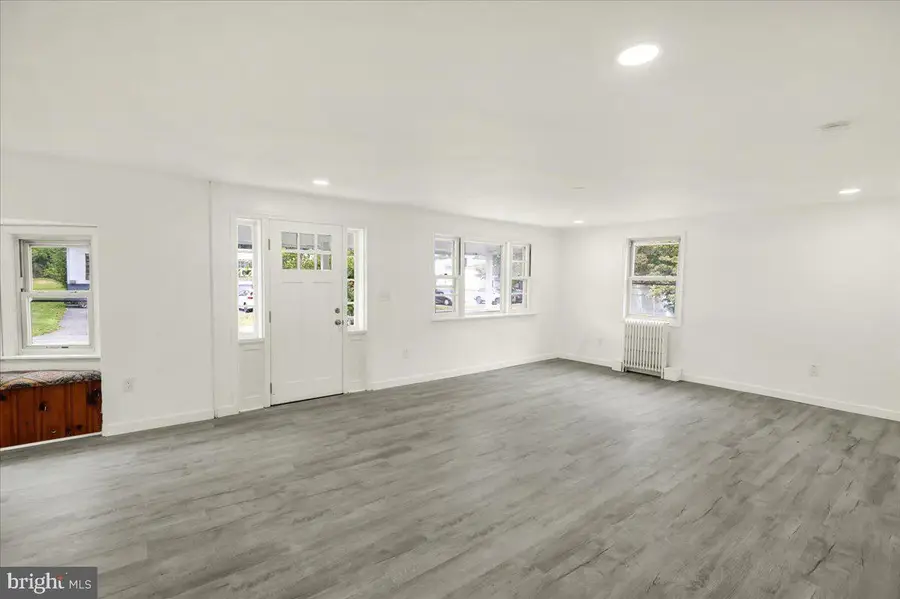 105 Gibraltar Rd, Reading, PA 19606 - Image #2