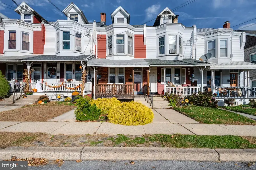 117 E High St, Topton, PA 19562 - Image #2