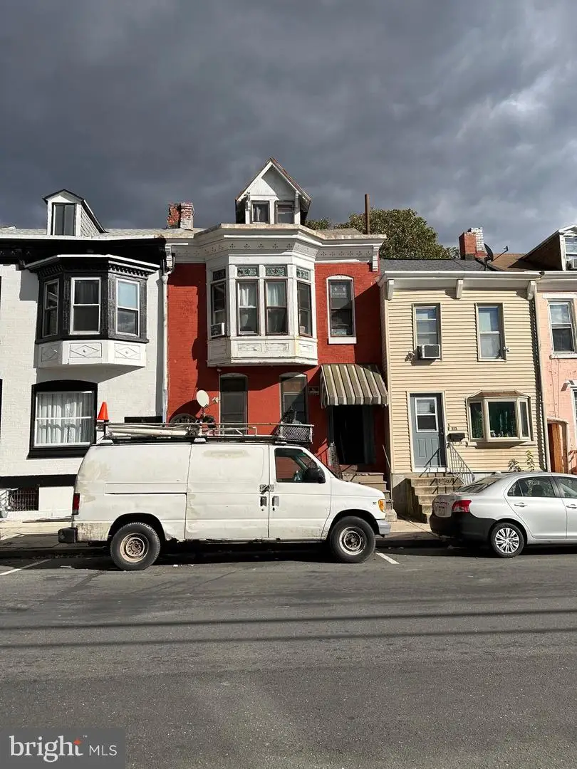 315 N 10th St, Reading, PA 19604 - Image #1