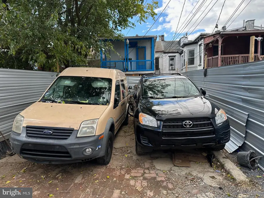 315 N 10th St, Reading, PA 19604 - Image #2