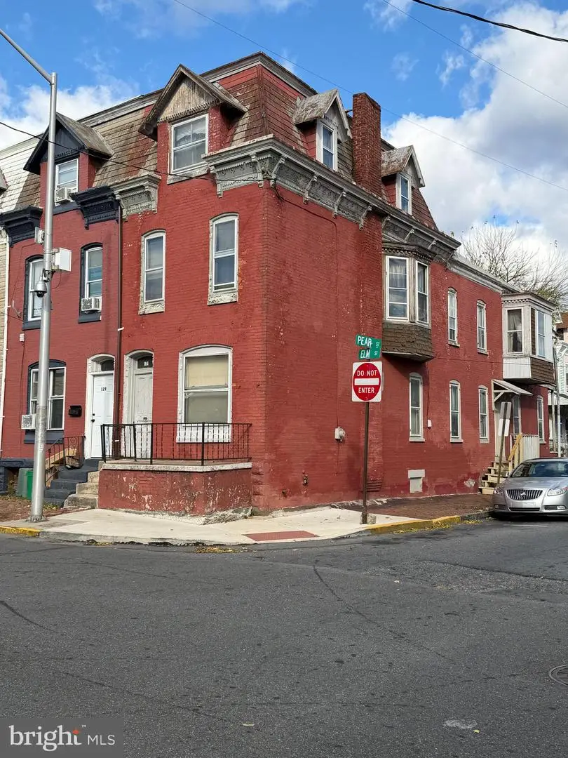 131 Elm St, Reading, PA 19601 - Image #2