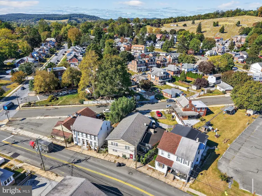 151 S Reading Ave, Boyertown, PA 19512 - Image #2