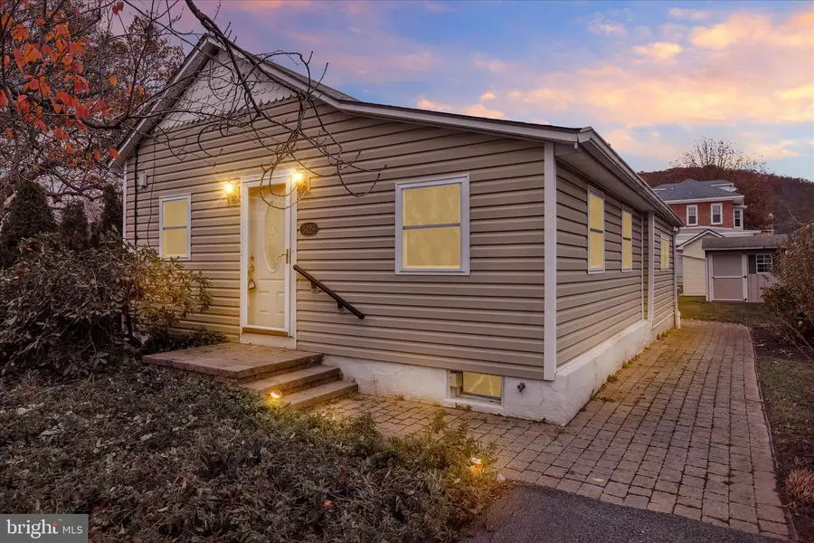 3429 Marion St, Reading, PA 19605 - Image #2