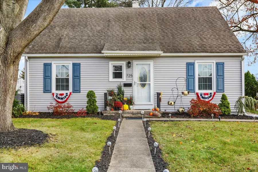 725 Franklin St, Shoemakersville, PA 19555 - Image #2