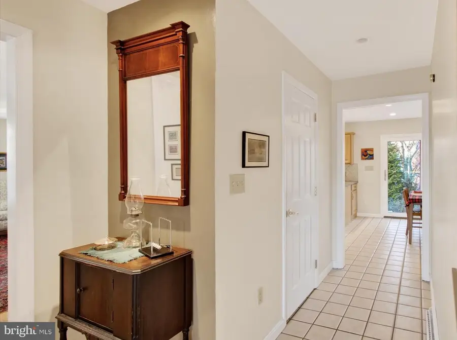 1809 Squire Ct, Wyomissing, PA 19610 - Image #3