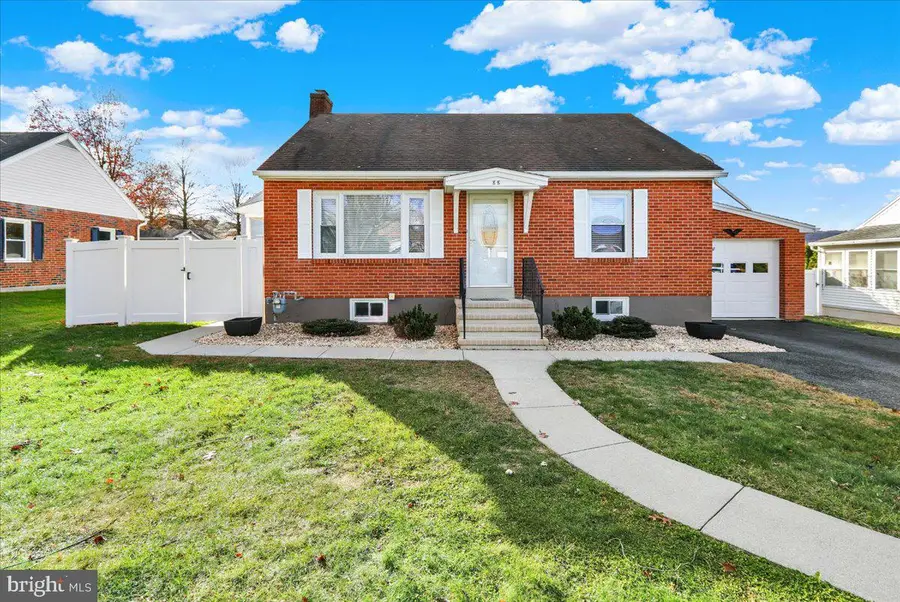 88 E College Ave, Wernersville, PA 19565 - Image #2