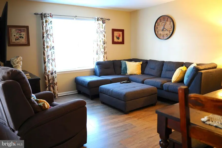 17 Doe Run, Shillington, PA 19607 - Image #2