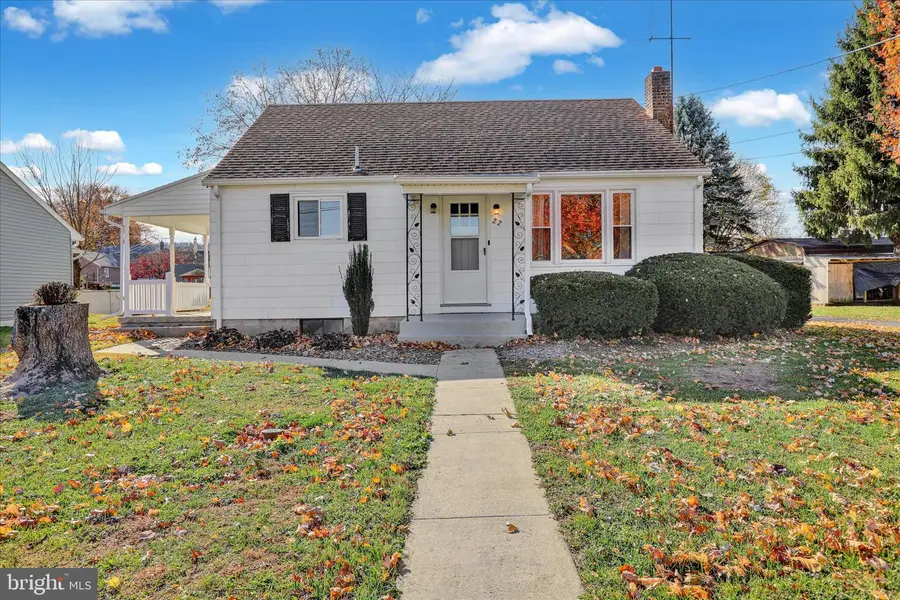 22 W Glen Tilt Ave, Wernersville, PA 19565 - Image #3