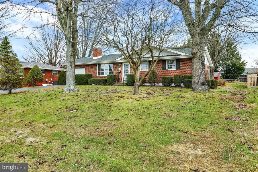 707 N Crescent Ave, Hamburg, PA 19526 - Image #2