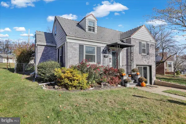 617 Meade Tc, READING, PA 19607