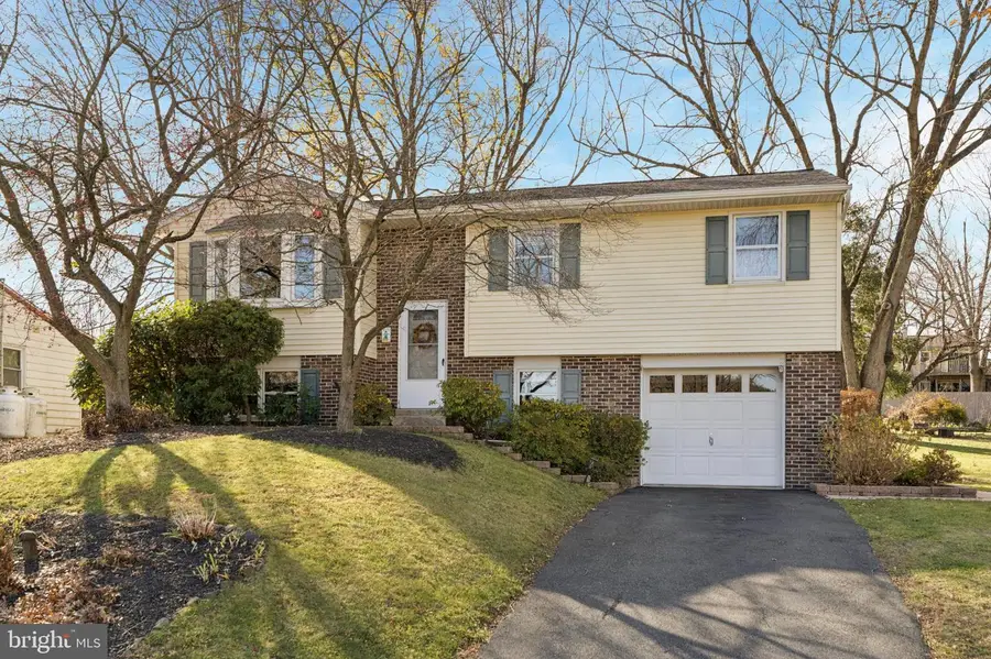 34 Chestnut Ln, Bechtelsville, PA 19505 - Image #2