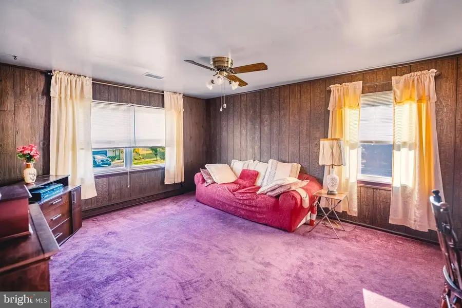 38 S Herbein Dr, Topton, PA 19562 - Image #3