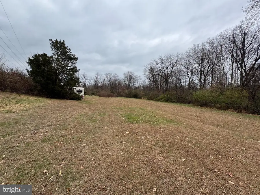 131 N Main St, Douglassville, PA 19518 - Image #2