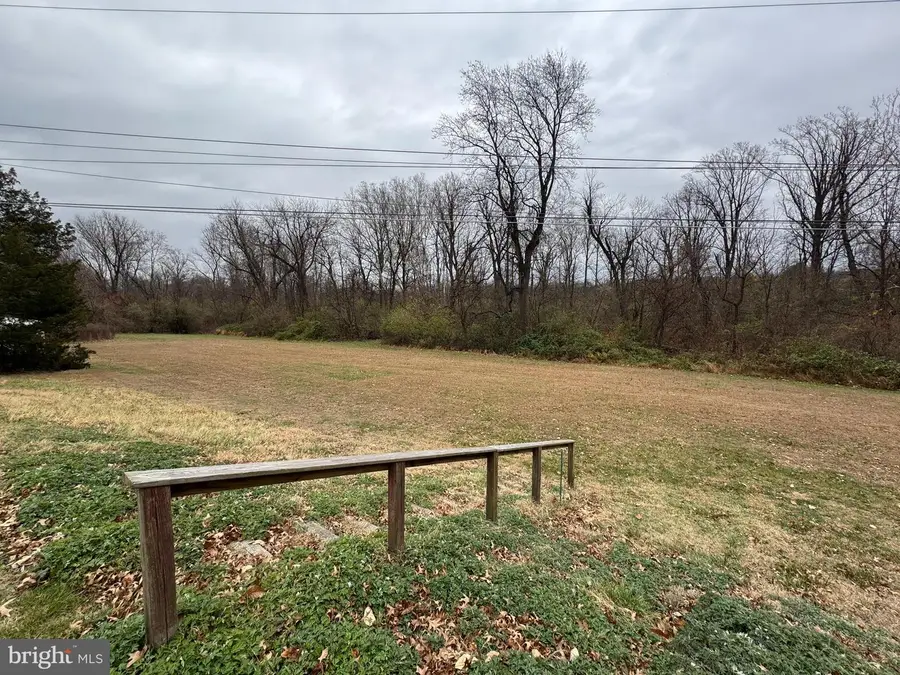 131 N Main St, Douglassville, PA 19518 - Image #3