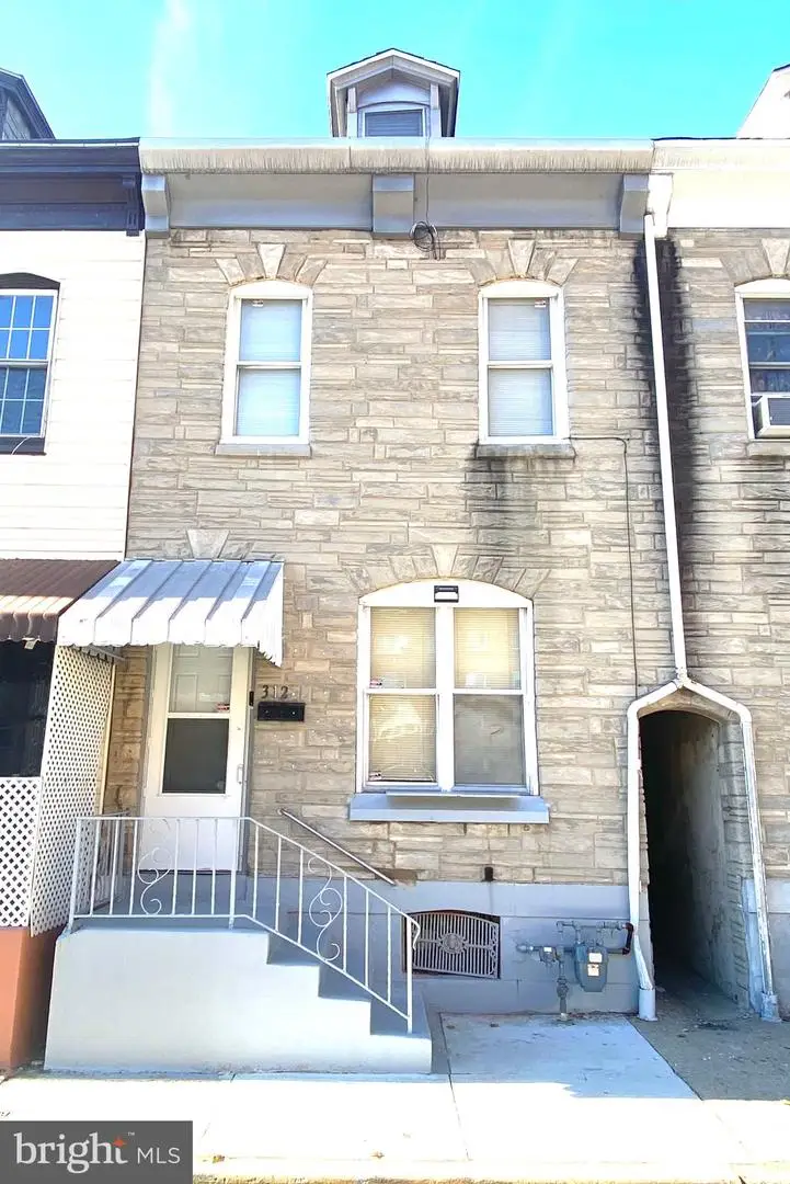 312 Carpenter St, Reading, PA 19602 - Image #2