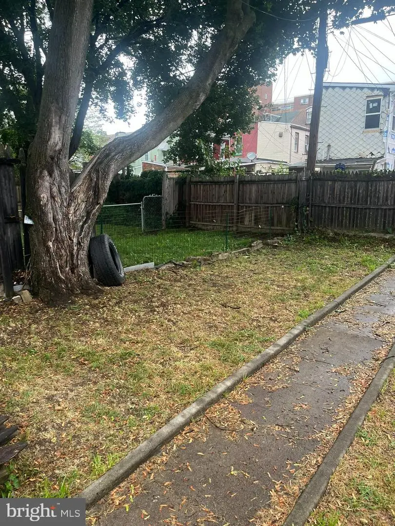 329 S 3rd St, Reading, PA 19602 - Image #3