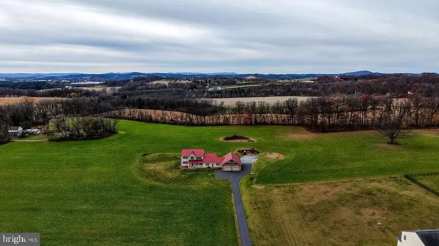 130 Troxel Rd, Shoemakersville, PA 19555 - Image #2