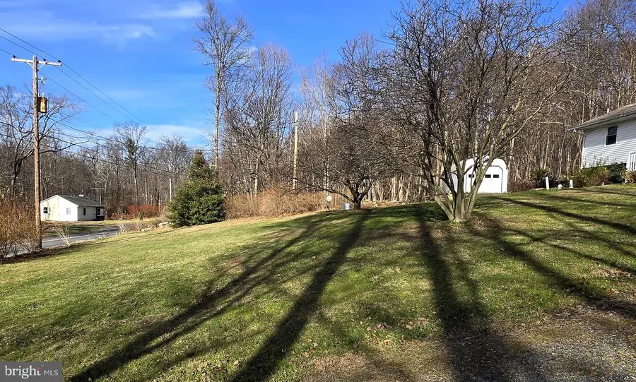 169 Dale Rd, Barto, PA 19504 - Image #3