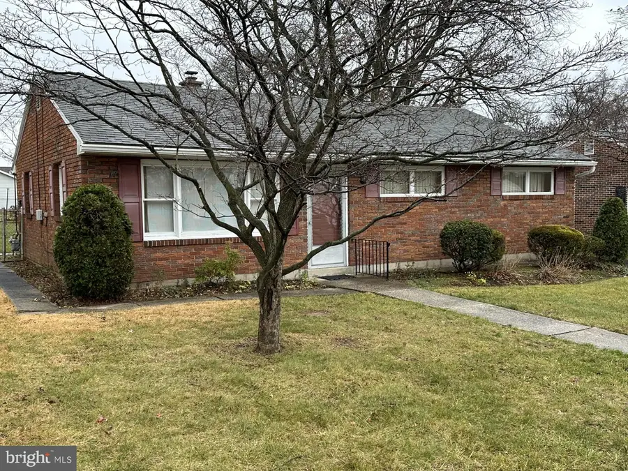105 Fairmount Ave, Reading, PA 19606 - Image #2