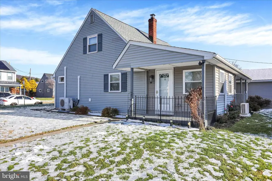 706 Wagon Wheel Ln, Temple, PA 19560 - Image #3