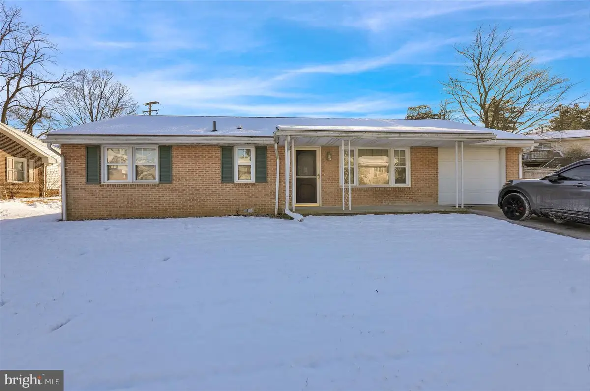 1072 Grandell Ave, Reading, PA 19605 - Image #1